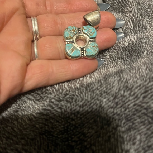 Hand made native jewelry pendant turquoise - Picture 3 of 4